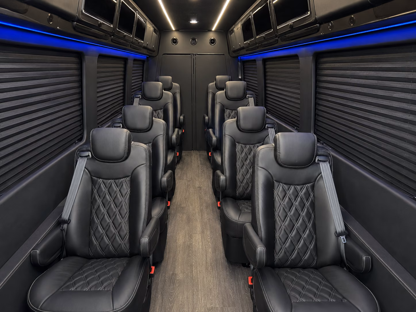 find the perfect transportation for your next airport transfer 5